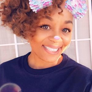 Meet your Posher, Alexis